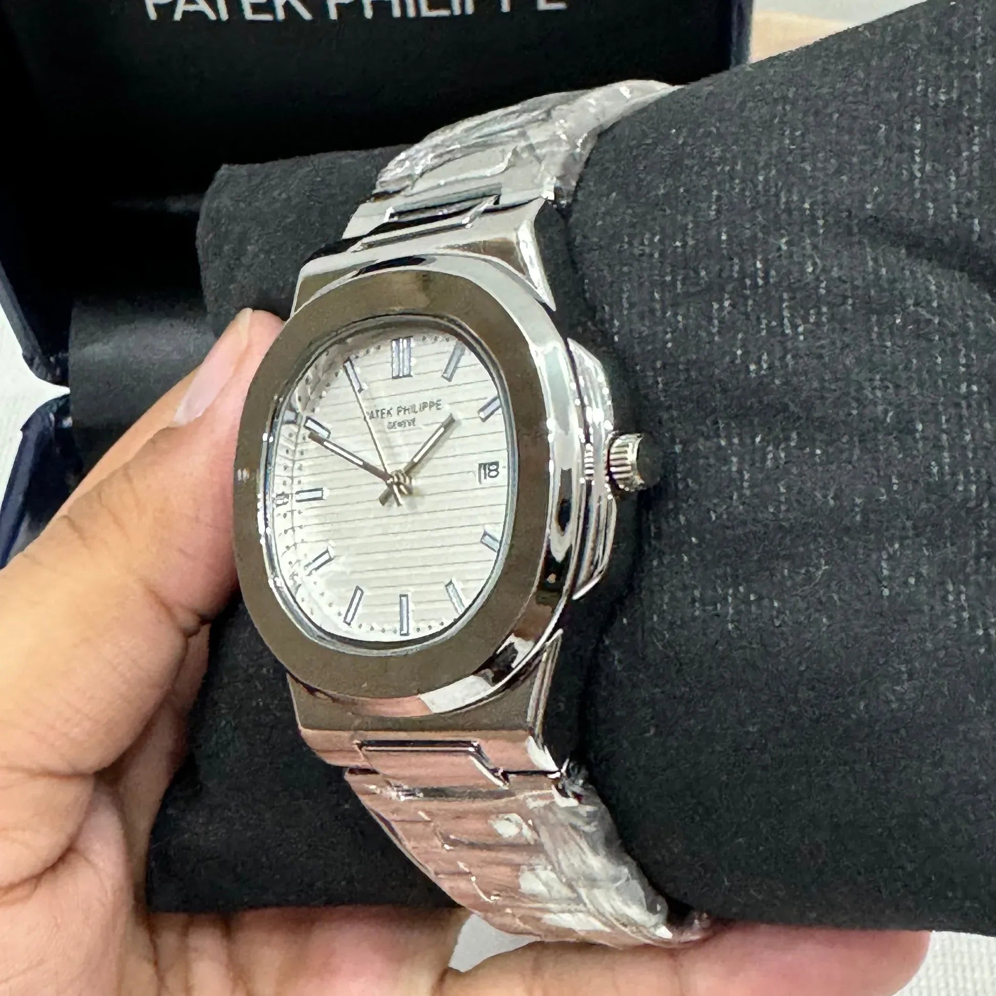 Patek Phillipe Natilus || white dial